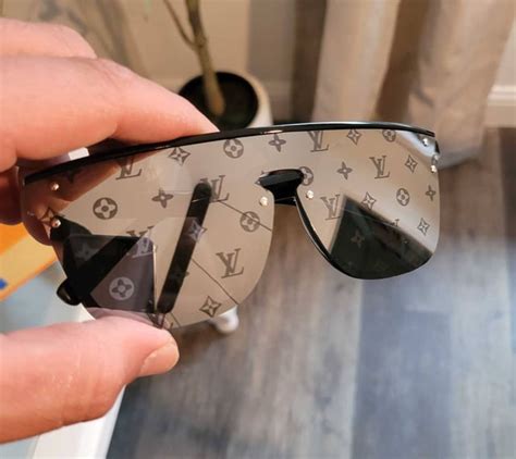 louis vuitton sunglasses DHgate